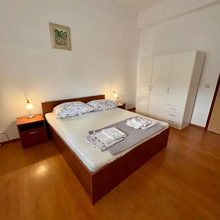 Dani בית הארחה מאקרסקה