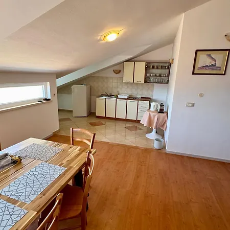 בית הארחה Dani